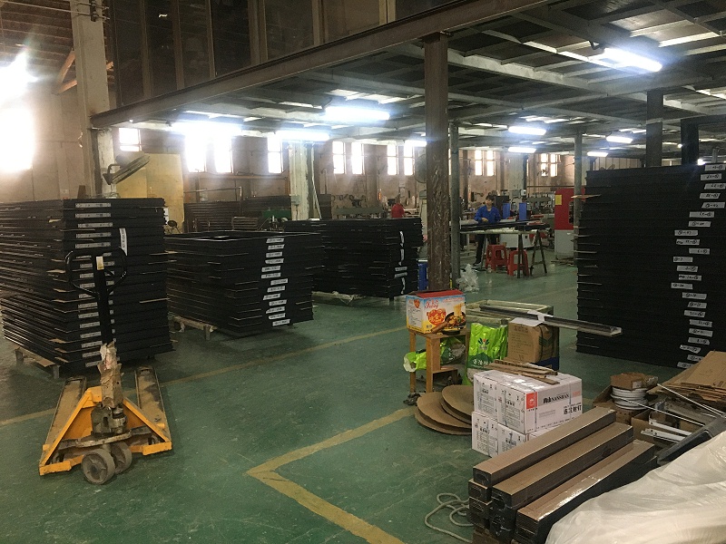 鋁合金門窗10大品牌廠家該如何在門窗市場中占據(jù)有利的市場地位？