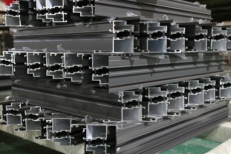 樓上樓高端門窗-樓上樓門窗怎么樣？可以定制鋁門窗嗎？