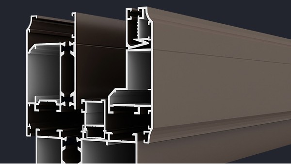 工程門窗中，斷橋鋁合金門窗的“斷橋”是指什么？