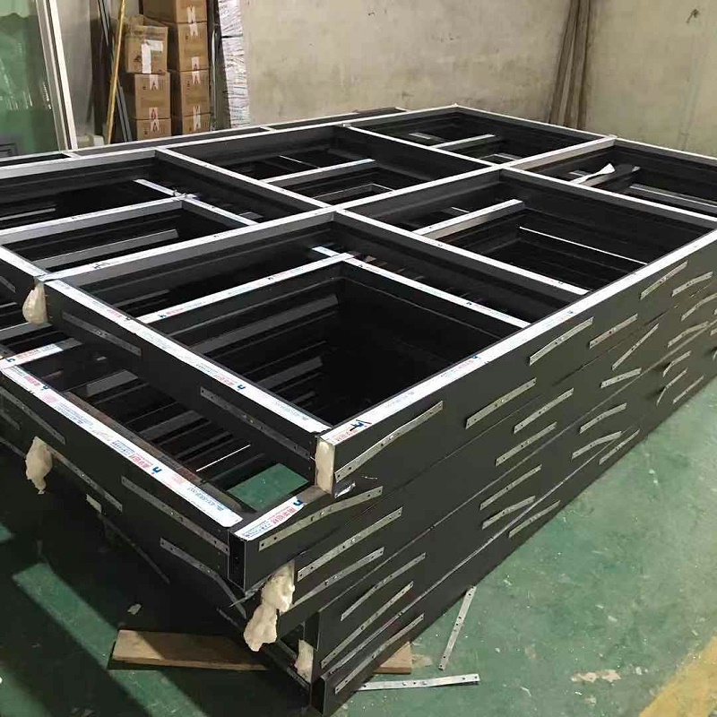 嚴嚴冬日里選擇保暖的鋁木復(fù)合門窗有多重要？