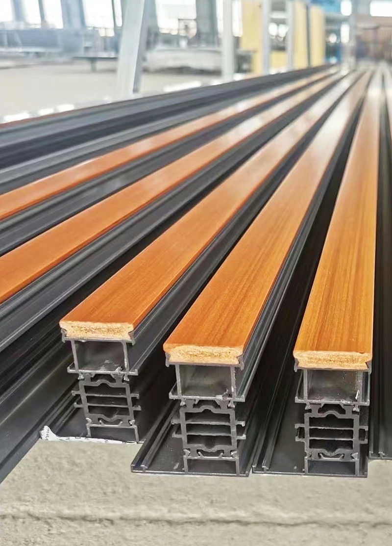 鋁合金門窗怎么選？什么樣的更好用？我家換了三次門窗，可以說一說感受！