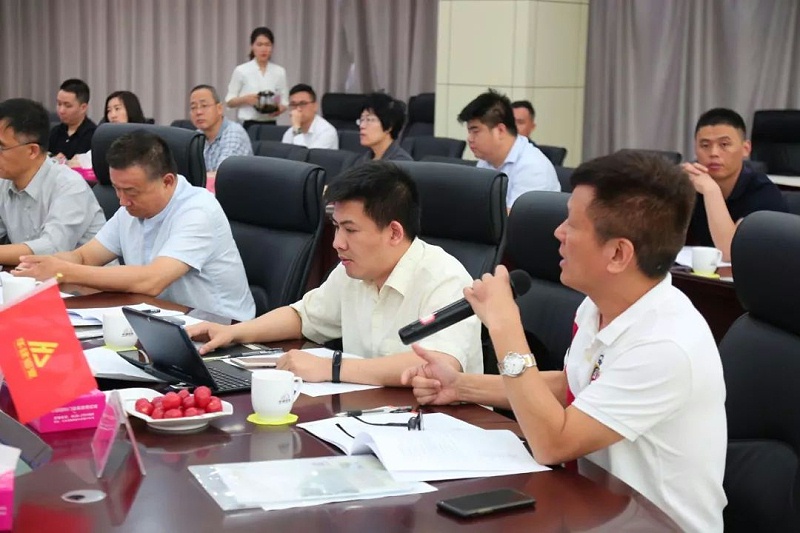 國(guó)家標(biāo)準(zhǔn)《系統(tǒng)門窗通用技術(shù)條件》編制組-樓上樓董事長(zhǎng)發(fā)言