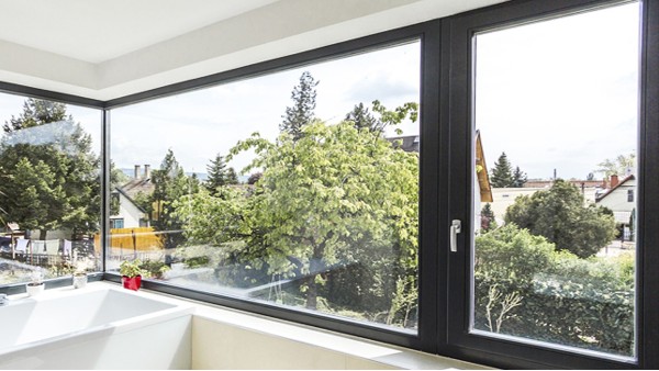 堪比美的暖風(fēng)機的鋁木復(fù)合門窗，助你輕松抵御寒冬！