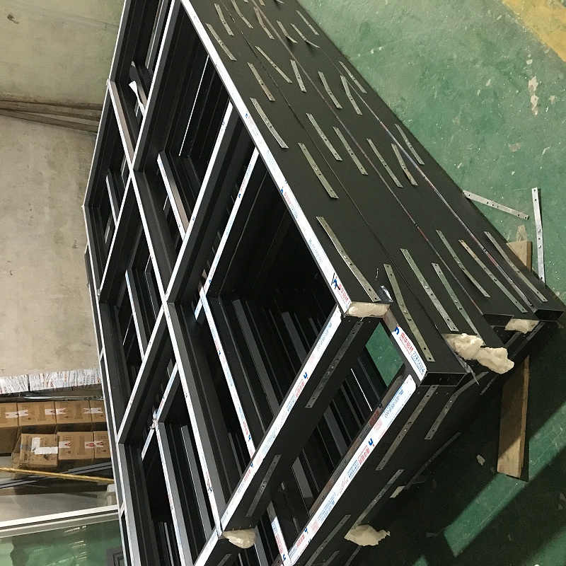 有了樓上樓這款高端鋁合金門窗，每晚都是平安夜！