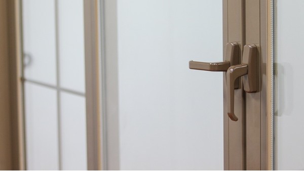 樓上樓門窗4大優(yōu)點，滿足各領域使用需求