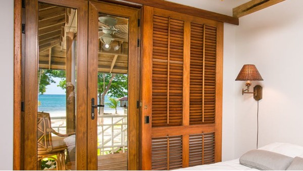 鋁合金門窗多少錢一平米？樓上樓門窗告訴你別再被忽悠！